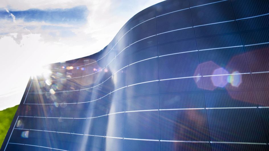 Evonik ist Teil des Projekts ReProSolar, in dem ein hocheffizientes Verfahren für das Recycling von Photovoltaik (PV)-Altmodulen entwickelt wird.   